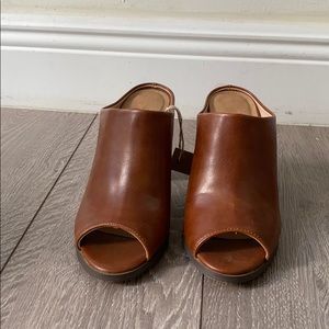NWT Seven for All Mankind Mules, Size 8
